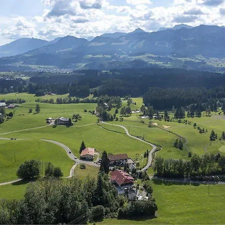Ferienwohnung-sonnenkopf-inmitten-der-natur شقة